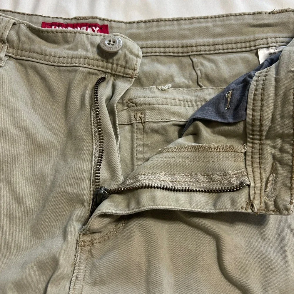 Unionbay Mens Tan Khaki Cargo Shorts Size 36 Stretch Cotton Utility Outdoor